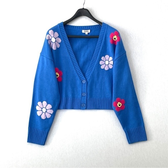 525 America Women’s Flower Knitted Cardigan - Picture 2 of 10